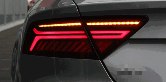 【警示】前车的一个动作,让后车人仰马翻! 【警示】前车的一个动作,让后车人仰马翻!