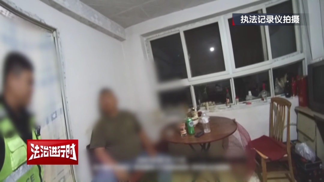 北京一男子上演“空瓶计”：酒驾后回家“补酒”