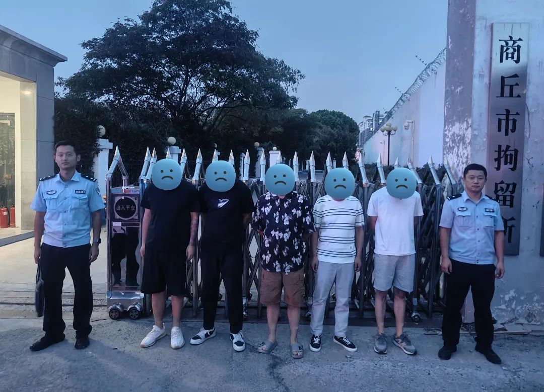 乱贴“小卡片”，6人被抓！