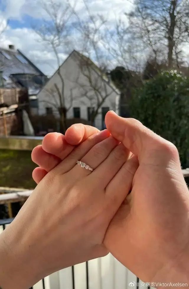 太突然！丹麦奥运冠军宣布分手，已育有两女…