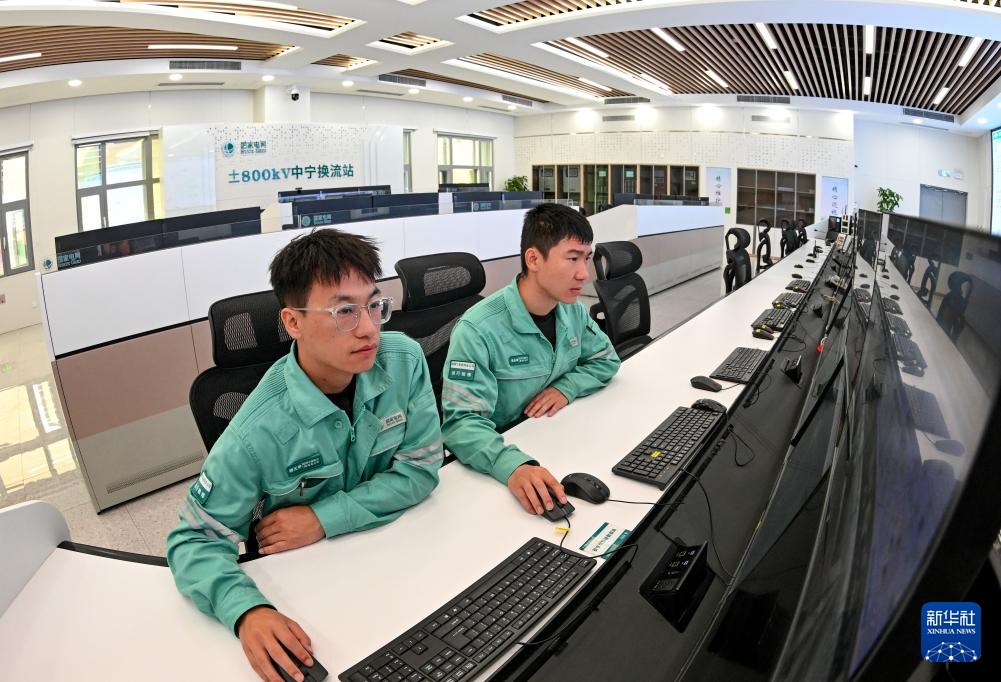 新华全媒+丨宁夏—湖南±800千伏特高压直流输电工程投产送电