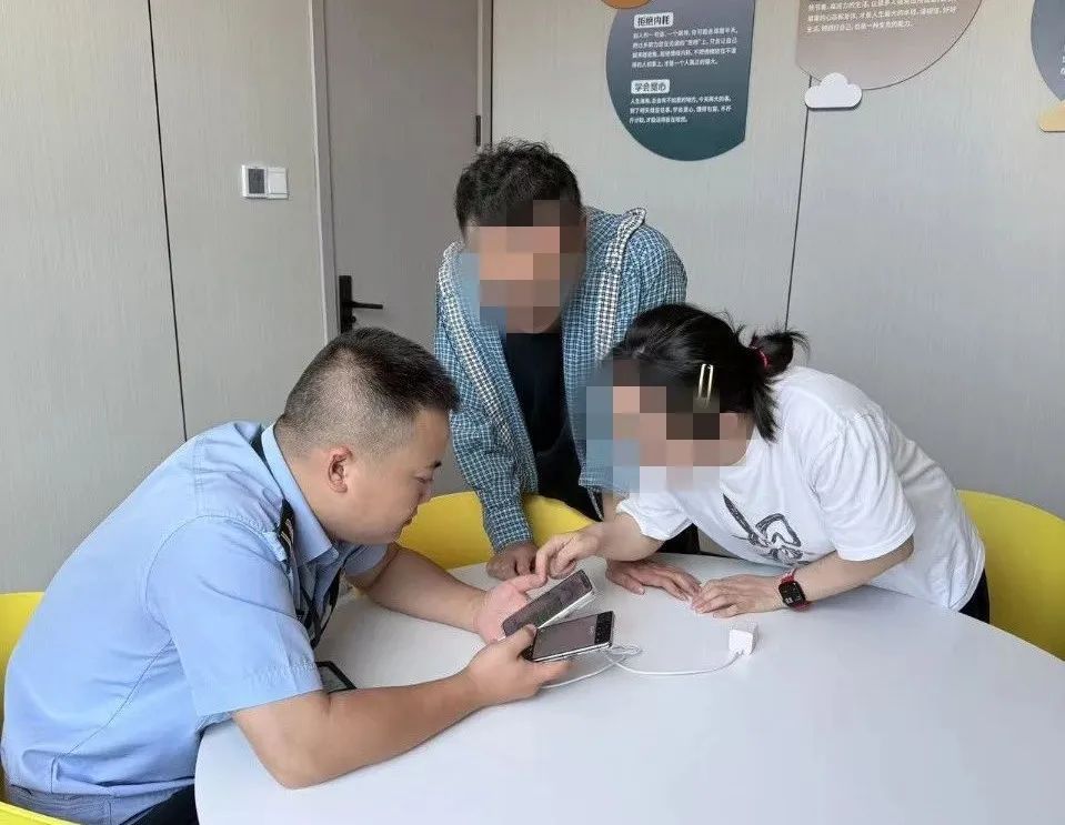 事发杭州街头！警车紧急追停私家车，下一秒…