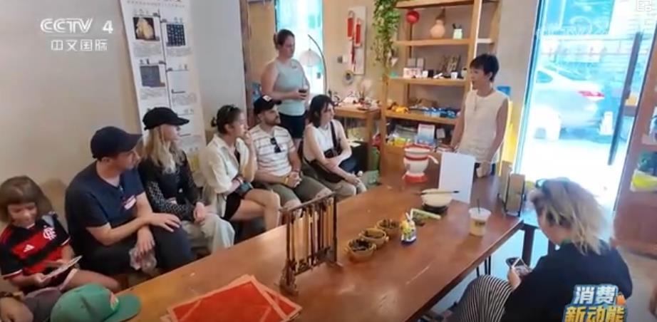 “中国游”悄然升级：搭建民间交流桥梁 让外国游客“零距离”感受中国魅力