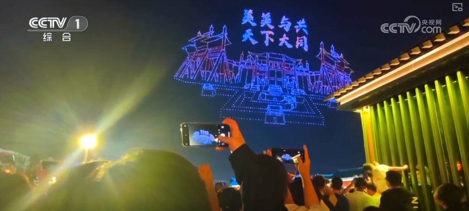 天蓝、地绿、水清共绘多彩生态画卷 生态治理擦亮城市名片 | 看见美丽中国