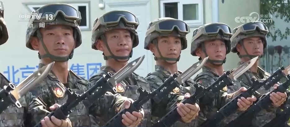 北斗定位、模拟仿真、定制式训练计划……看阅兵训练场里的“科技范儿” 北斗定位、模拟仿真、定制式训练计划……看阅兵训练场里的“科技范儿”