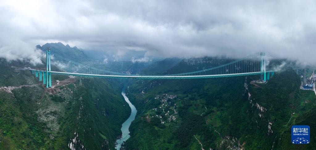 新华全媒＋丨在建世界第一高桥正式启动荷载试验