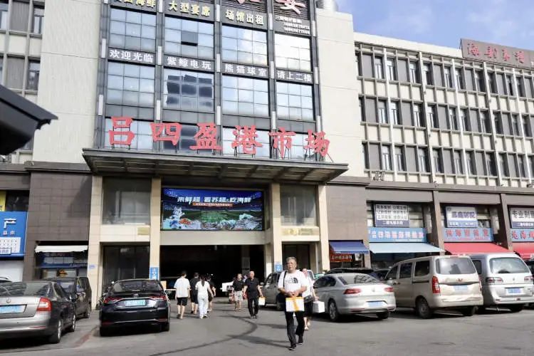 大堵车，4小时车程开了7个多小时！上海人自驾去外地吃蟹，吐槽“价格不比家门口便宜”