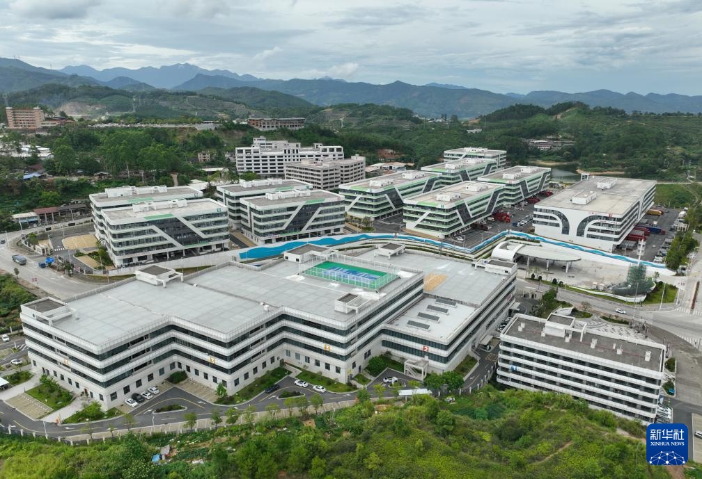 中国白·德化瓷 出口步伐加快