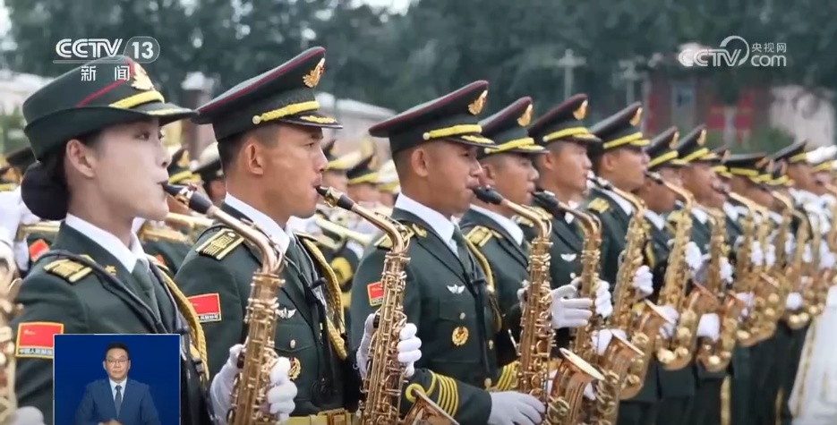探访九三阅兵训练场 | 联合军乐团：创作多首新曲目 女子军鼓队再次亮相