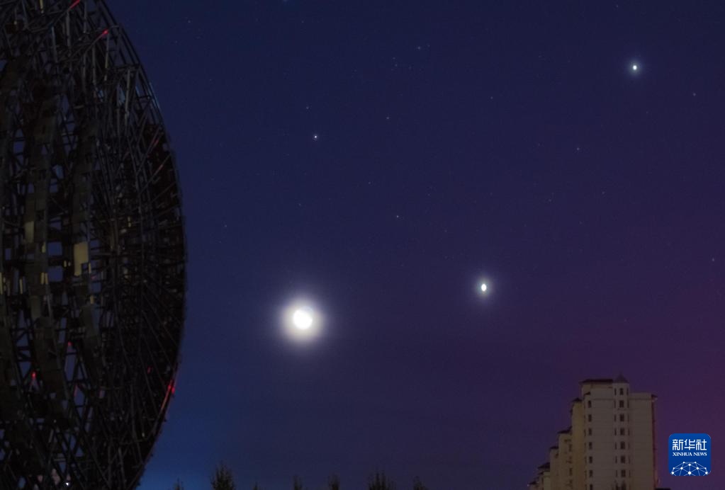 星空相册｜金星、木星“联袂”出演“双星伴月”