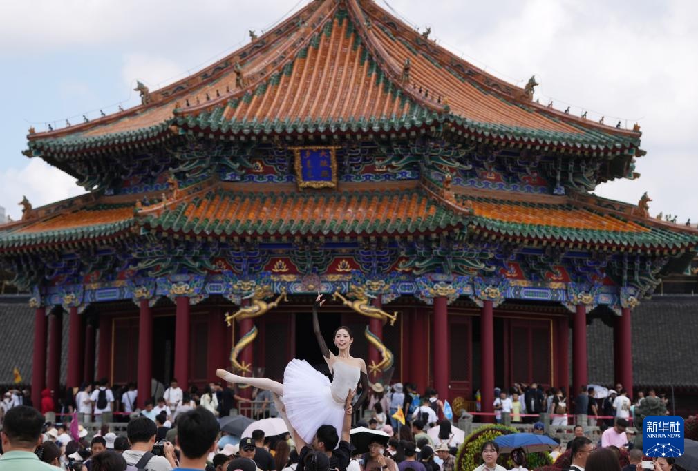 足尖上的沈阳：芭蕾在这座工业重镇舞动