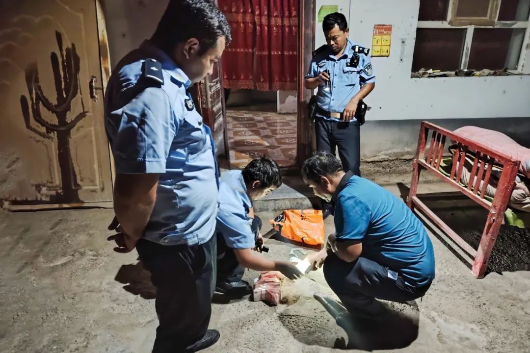 孩子误将20万现金当垃圾扔掉？