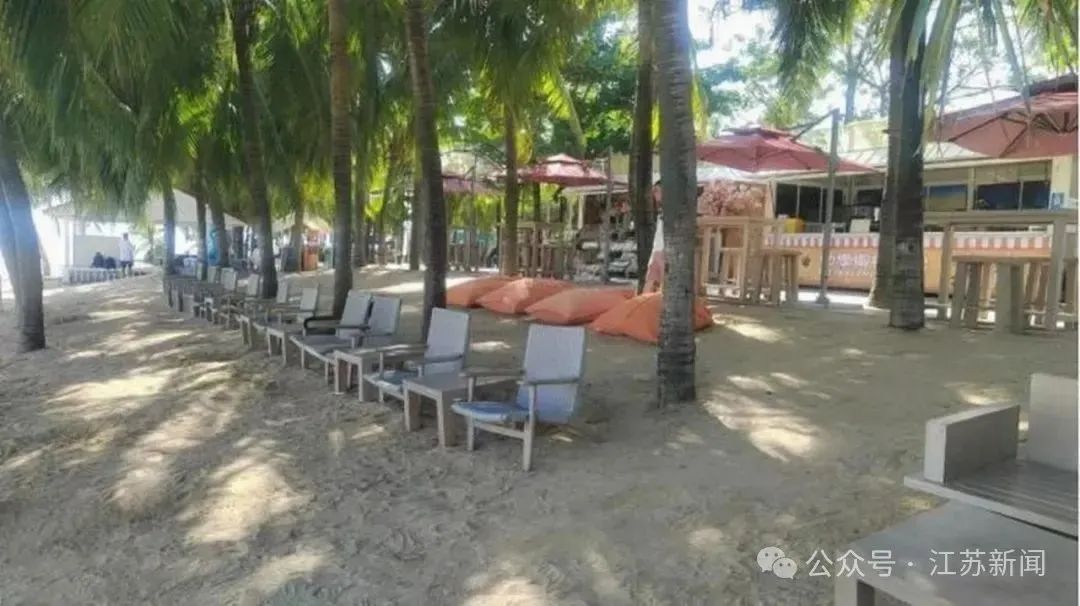 三亚通报“游客身体不适坐海边躺椅被催收费” 三亚通报“游客身体不适坐海边躺椅被催收费”