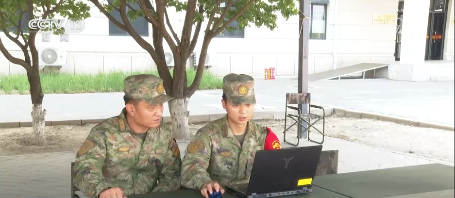 北斗定位、模拟仿真、定制式训练计划……看阅兵训练场里的“科技范儿” 北斗定位、模拟仿真、定制式训练计划……看阅兵训练场里的“科技范儿”