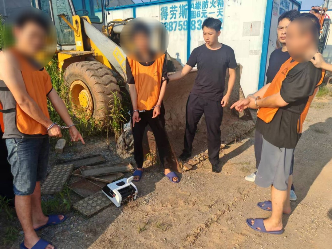 重拳出击！长沙县警方抓获29名“车手”