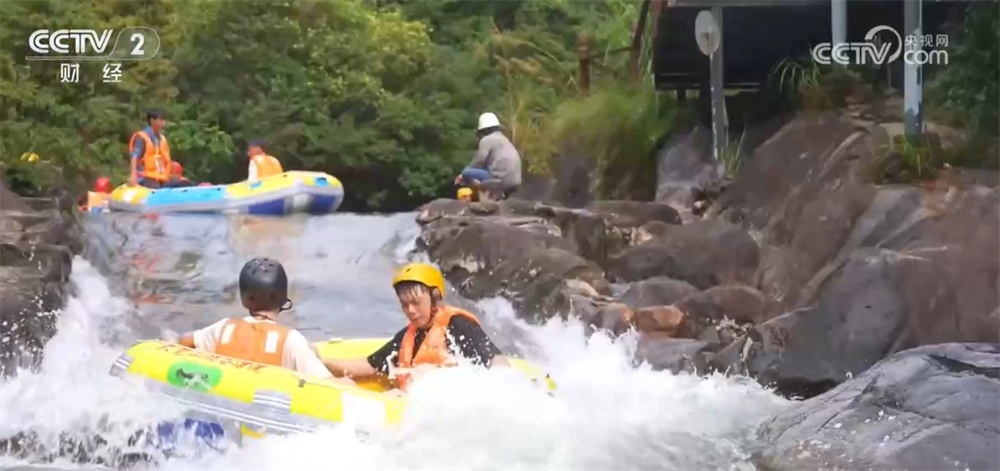 “景区+户外运动”新业态持续升温 “文体旅”融合打造消费新场景 “景区+户外运动”新业态持续升温 “文体旅”融合打造消费新场景