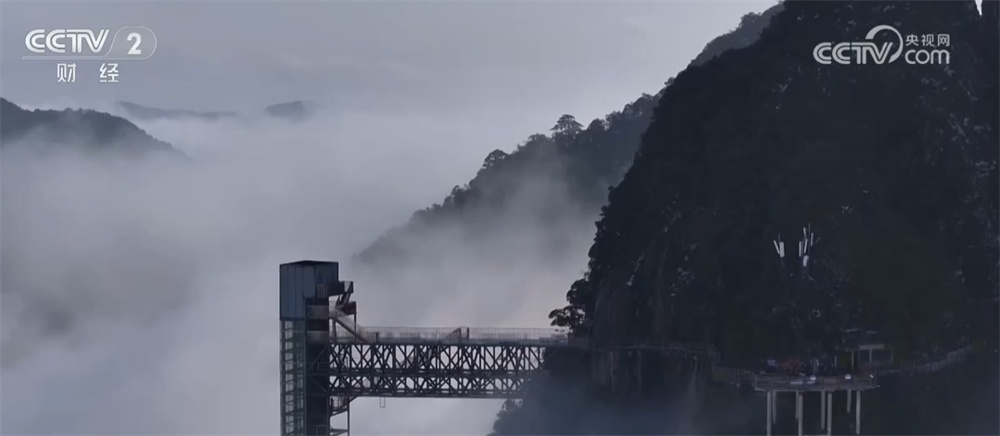 新供给激发夏日文旅消费新动能 暑期市场释放高质量发展“新”潜力 新供给激发夏日文旅消费新动能 暑期市场释放高质量发展“新”潜力