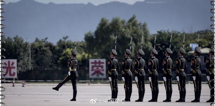 阅兵抢先看！训练场高清大图来了