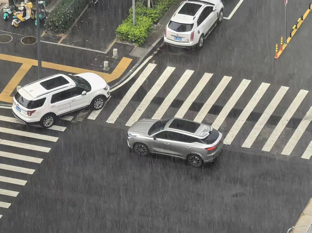 12号台风“玲玲”生成！直奔......