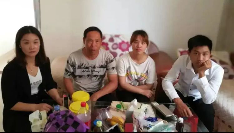 5岁女孩落海，55岁的他跳了下去！