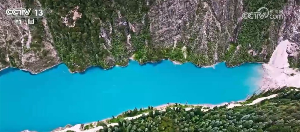 从“伤疤”到“财富”、从“砍”到“看” 绿水青山让百姓吃上“旅游饭” 从“伤疤”到“财富”、从“砍”到“看” 绿水青山让百姓吃上“旅游饭”