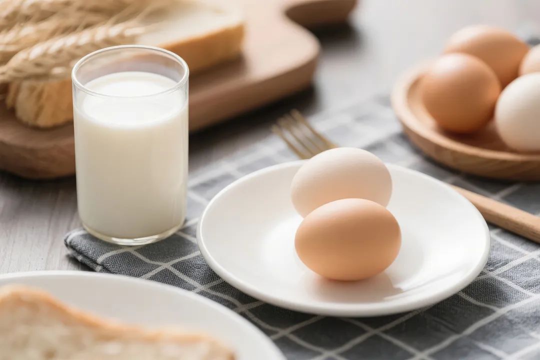 鸡蛋每周吃够这个量，心脏血管都受益！还能降低这两种慢病风险，可惜很多人都没吃对