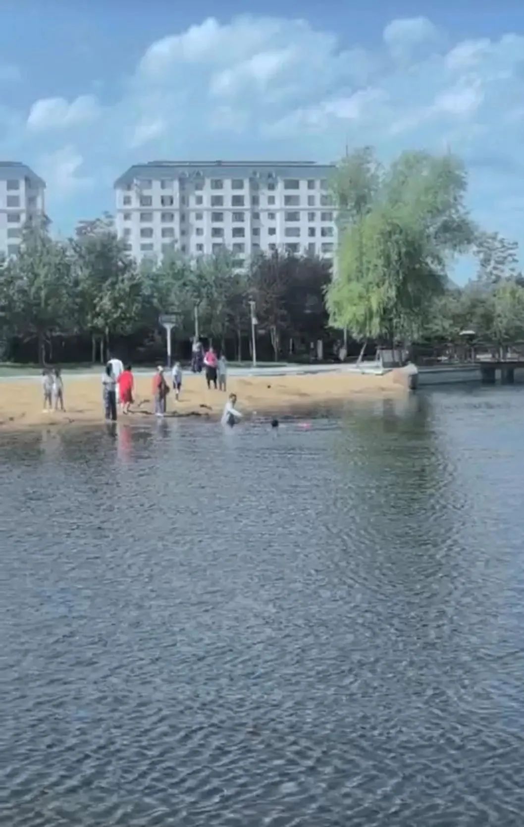 生死时速！3分钟，重庆小伙梁正强救了一条命