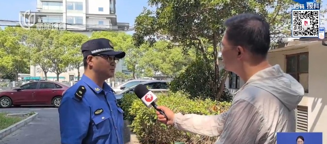 上海有人突发奇想，竟在小区里挖了超20米深的井！城管看呆了