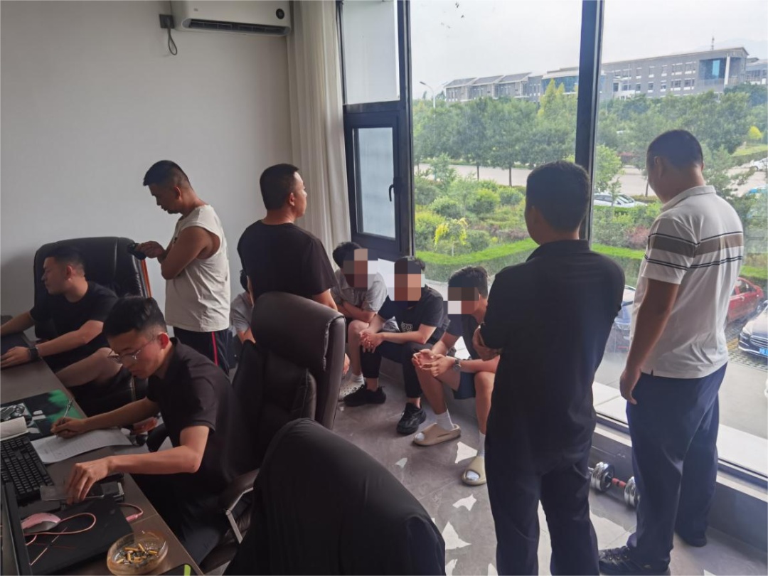 山西网警开展“净网2025”第一次集中收网,抓获犯罪嫌疑人近100名 山西网警开展“净网2025”第一次集中收网,抓获犯罪嫌疑人近100名