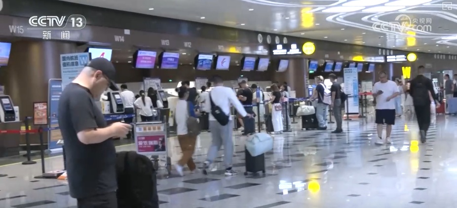 暑运观察·精细化服务畅通“铁路+飞机”无缝衔接“软硬联通”