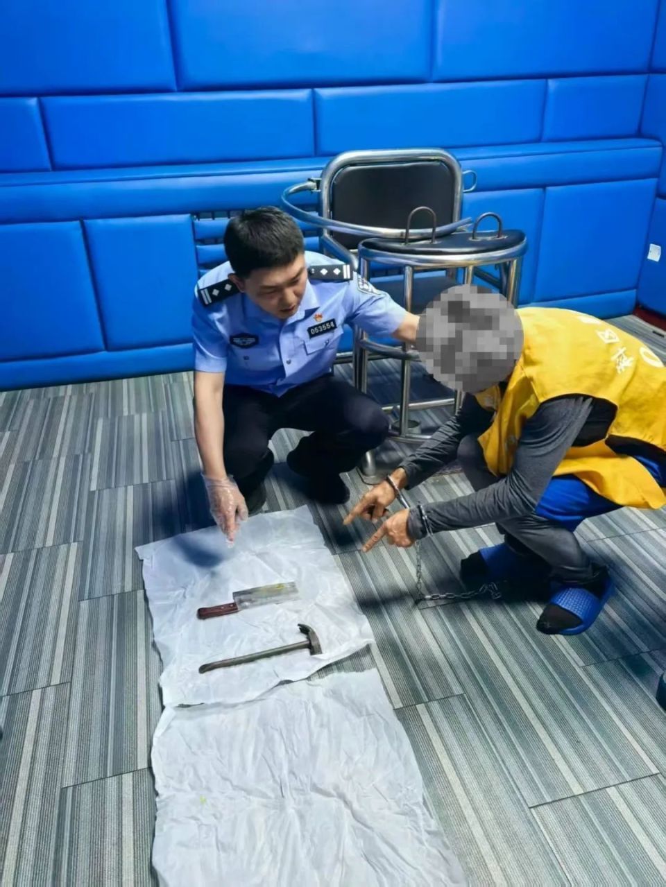 男子杀害女友后潜逃25年终落网，称“25年来没睡过整觉，梦里全是血和锤子”