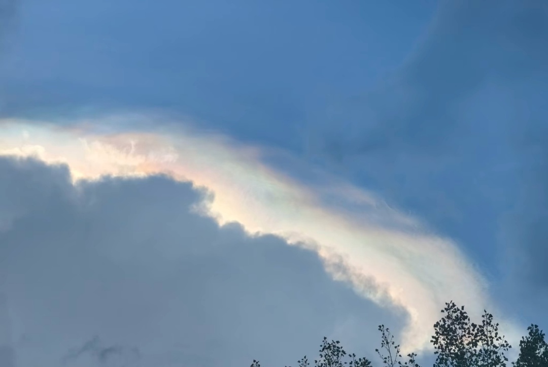 接好运！河南天空现“七彩祥云”，今日全省降雨降温（一地除外）