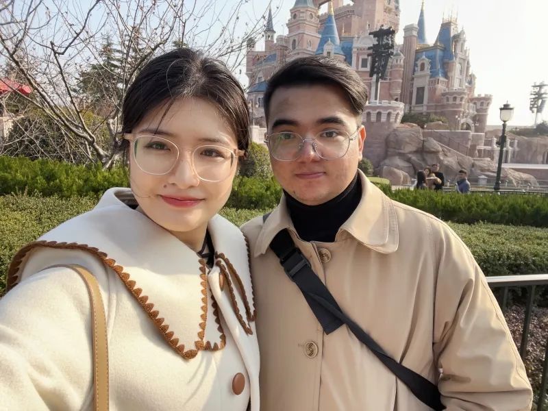 恭喜！他俩结婚了