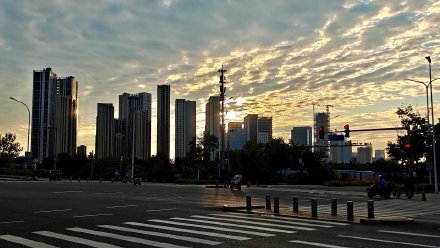 今天北京的天空“好戏连连”！这组美图让你大饱眼福