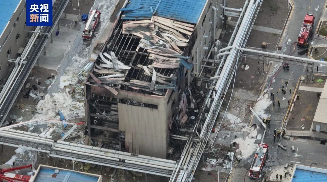 一企业厂区发生火灾,现场腾起“蘑菇云”!消防提醒 一企业厂区发生火灾,现场腾起“蘑菇云”!消防提醒