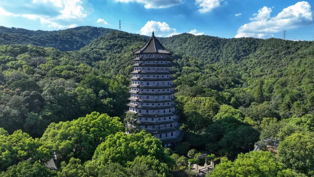 已实施限流！西湖边著名景区突然爆火，天天围满人！大家统一动作，紧急提醒......