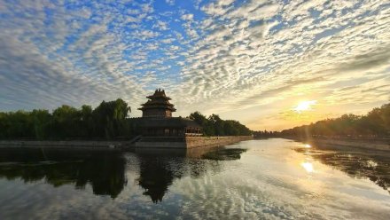 今天北京的天空“好戏连连”！这组美图让你大饱眼福