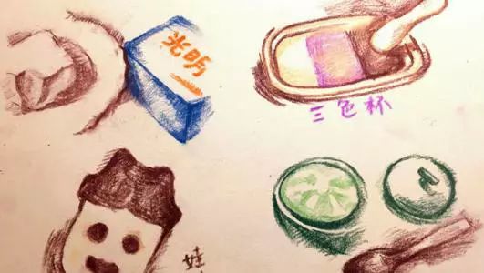 “奶奶铺的床单，躺下就迷糊了……”网友：审美在哪里？氛围在哪里？链接在哪里？