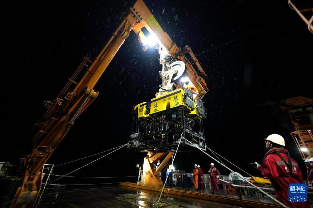 “海琴”号在南海成功海试