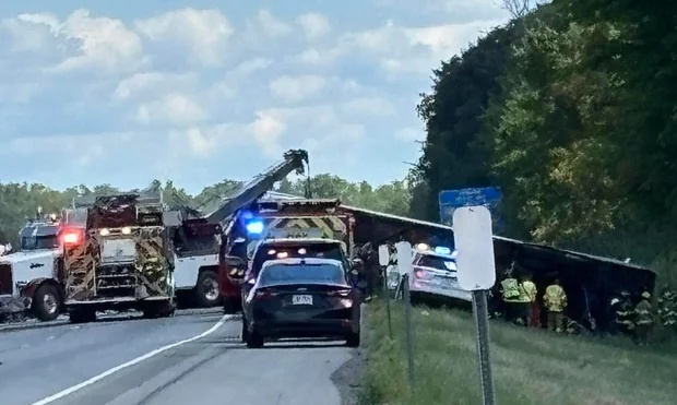 3名中国公民在美国遇难,事发时正从著名景点返回纽约 3名中国公民在美国遇难,事发时正从著名景点返回纽约