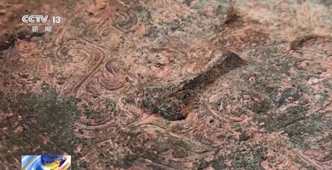 男子沉迷小说学盗墓挖走20余件国宝，被判刑！警方披露细节