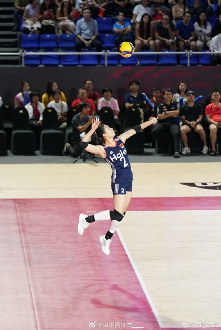 中国女排3比1哥伦比亚女排