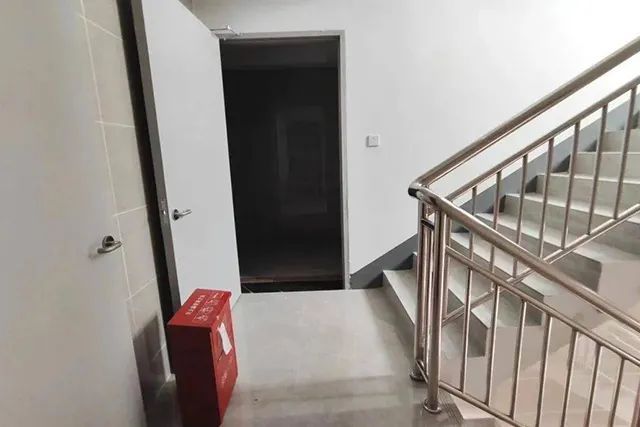 消防通道就是生命通道，千万别“添堵”！