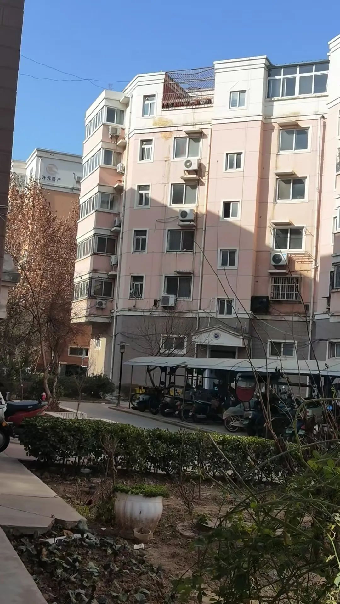 记者暗访揭秘“职业背债人”：没拿到钱，却背上百万贷款，中介暗示银行内部有合作伙伴