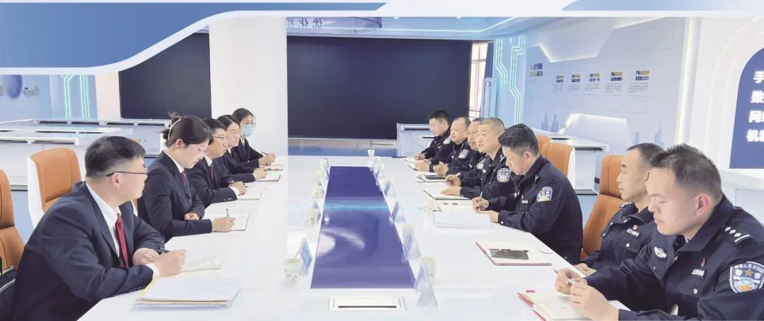 网上婚恋对象“驻湖南部队军官”争取到内部平台投资额度,她先后投了731万…… 网上婚恋对象“驻湖南部队军官”争取到内部平台投资额度,她先后投了731万……