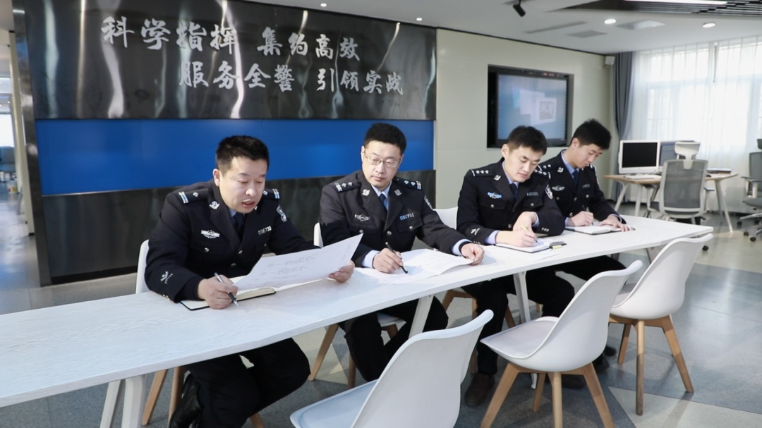 面对黑恶势力团伙的威胁，他这样回答