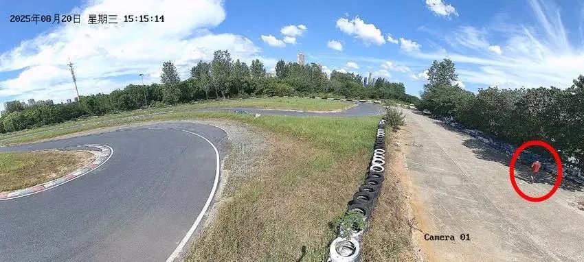 求职考核需将现金藏于废弃轮胎? 求职考核需将现金藏于废弃轮胎?