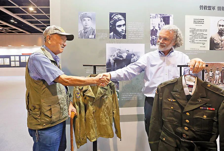 获救81年后，“飞虎队”中尉的儿子从美国来到香港