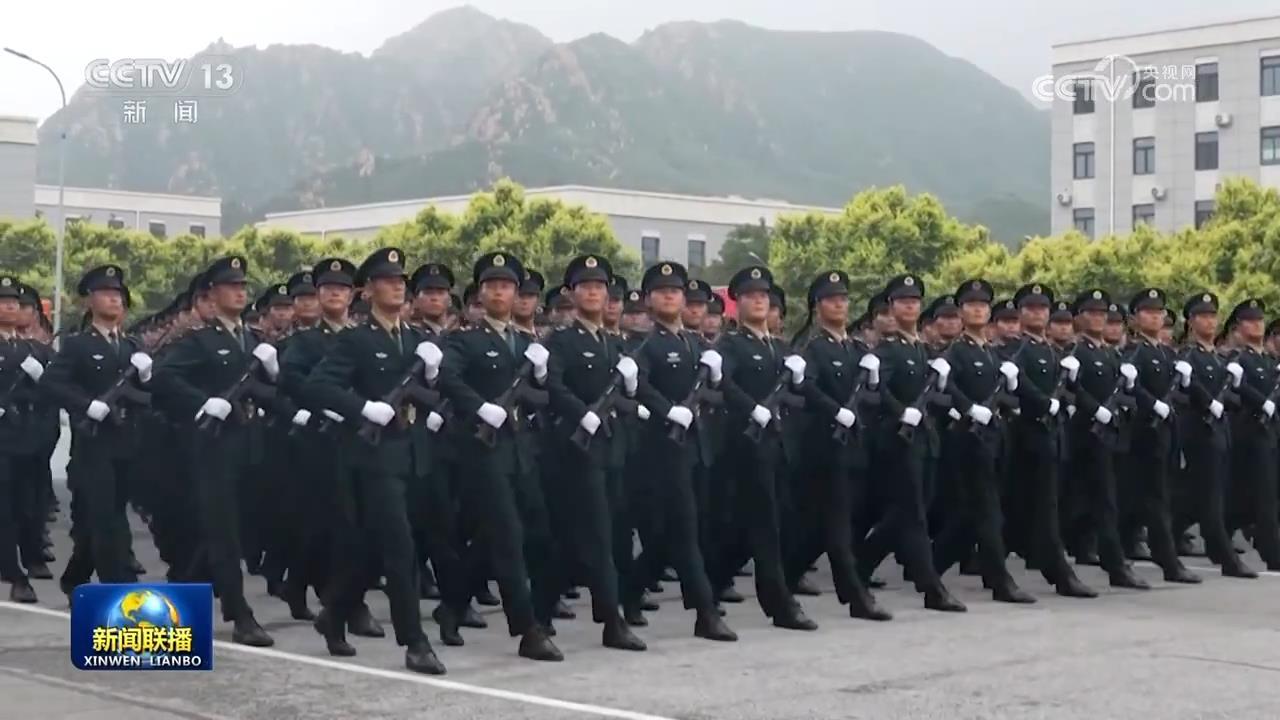 【探访阅兵训练场】火箭军方队 托举大国重器向前进