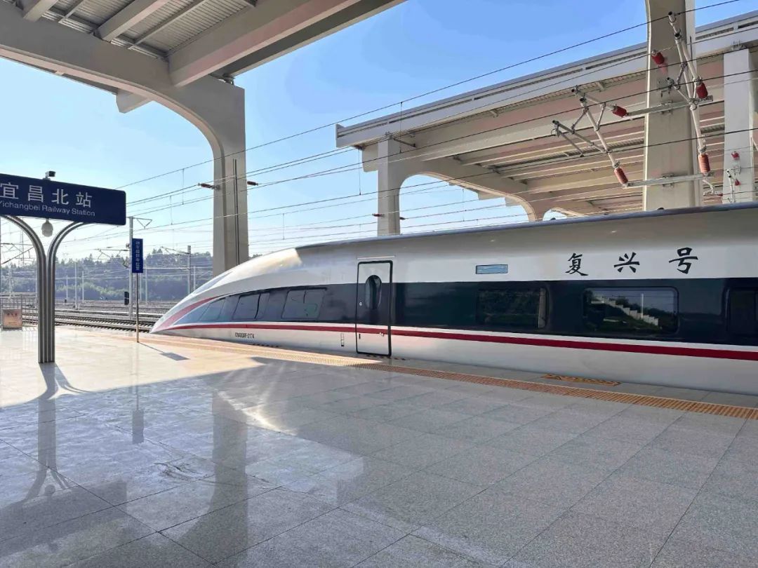 设计时速350公里！这条高铁开始试运行